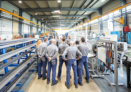 Forécreu team meeting in the plant